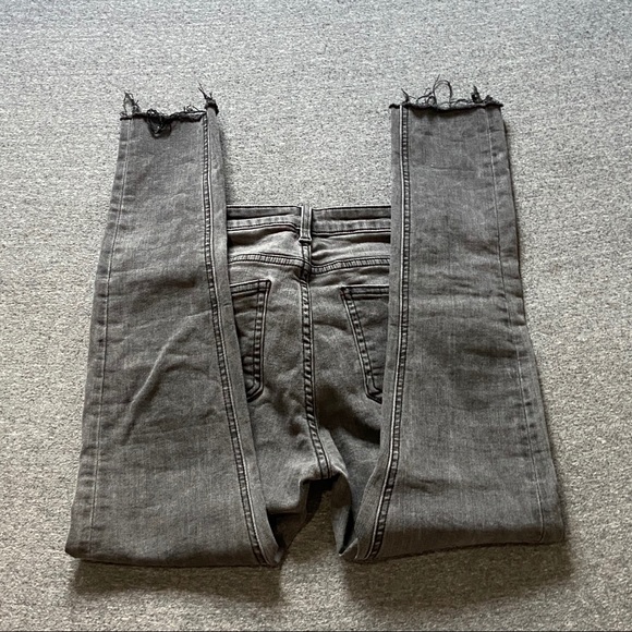 Acne Studios gray cropped/fray hem skinny jeans - Picture 7 of 10